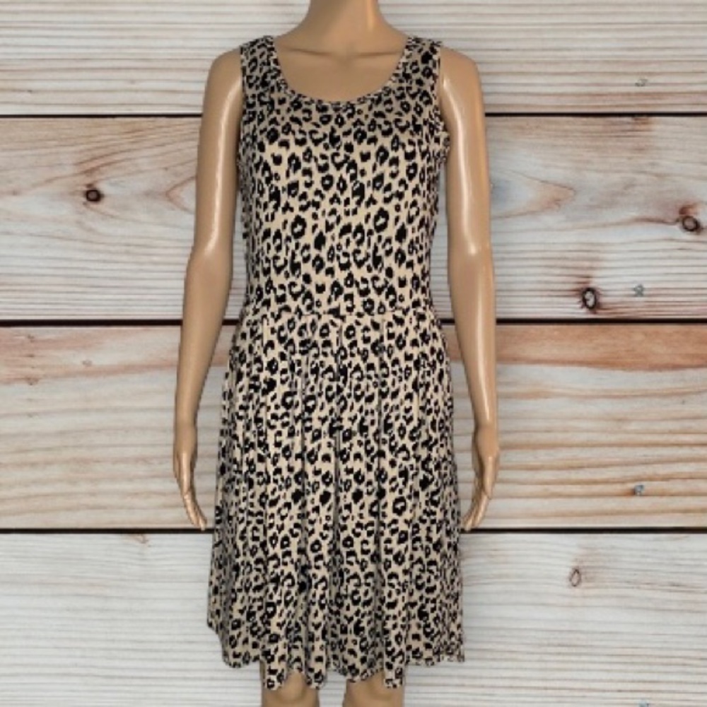 Cheeta print dress with pockets Sz.M - Picture 6 of 6
